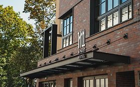 H11 Apart Hotel
